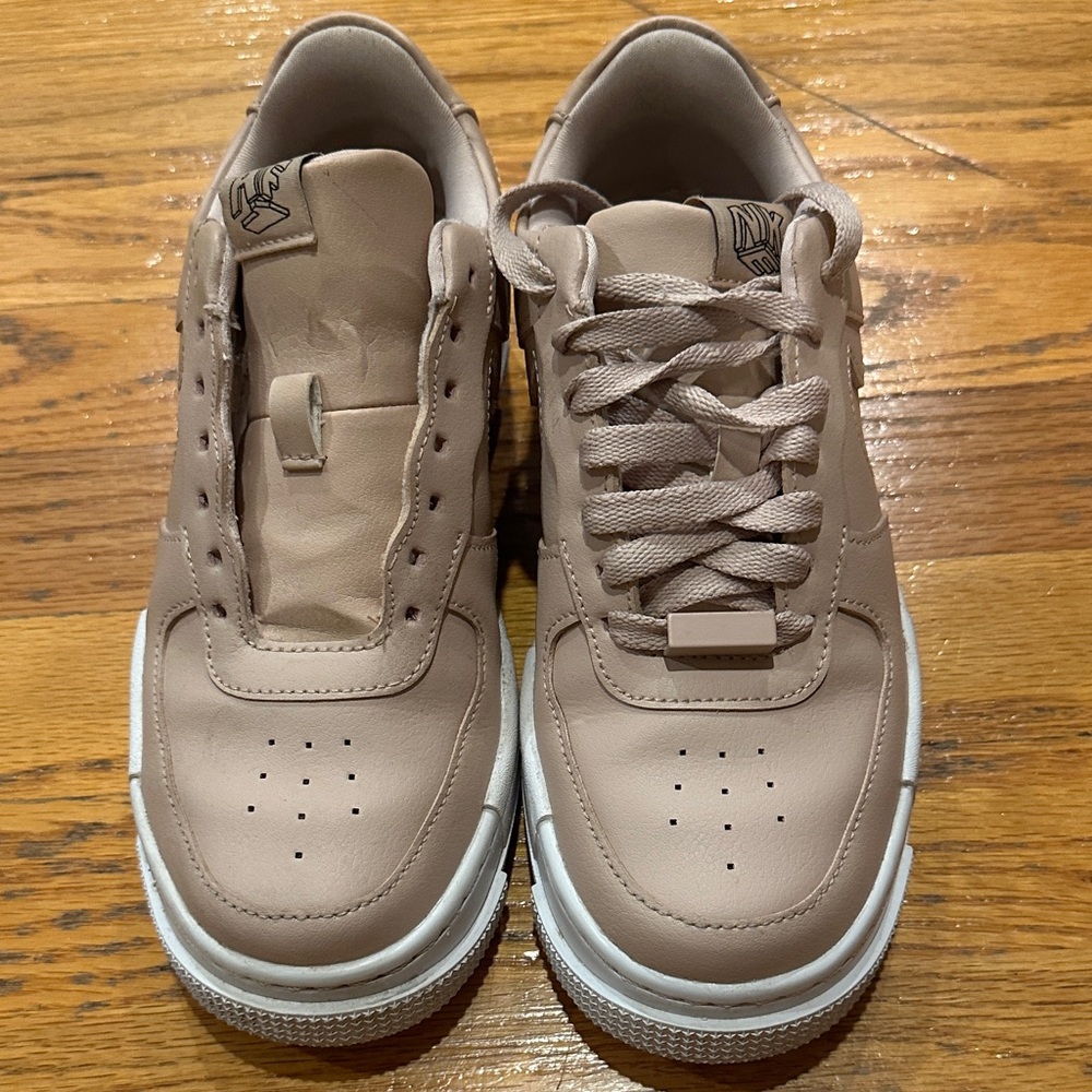 Nike Air Force One- Size 6